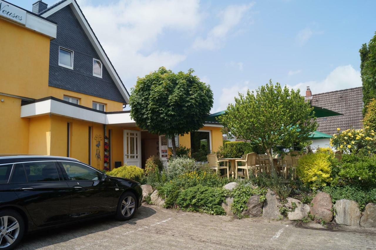 Hotel Neuses Cuxhaven Esterno foto